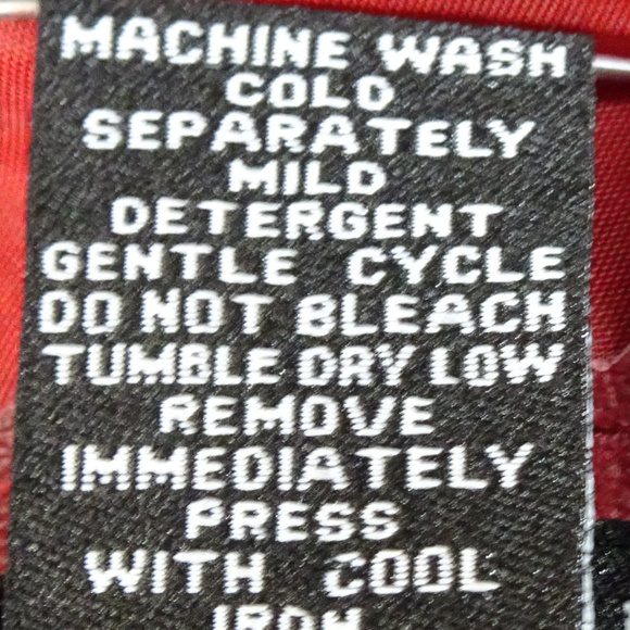 Dialogue Quilted Red Leather w/ Hardware Large - Picture 4 of 4